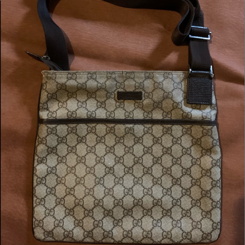 Authentic Gucci GG Web Supreme Crossbody Bag